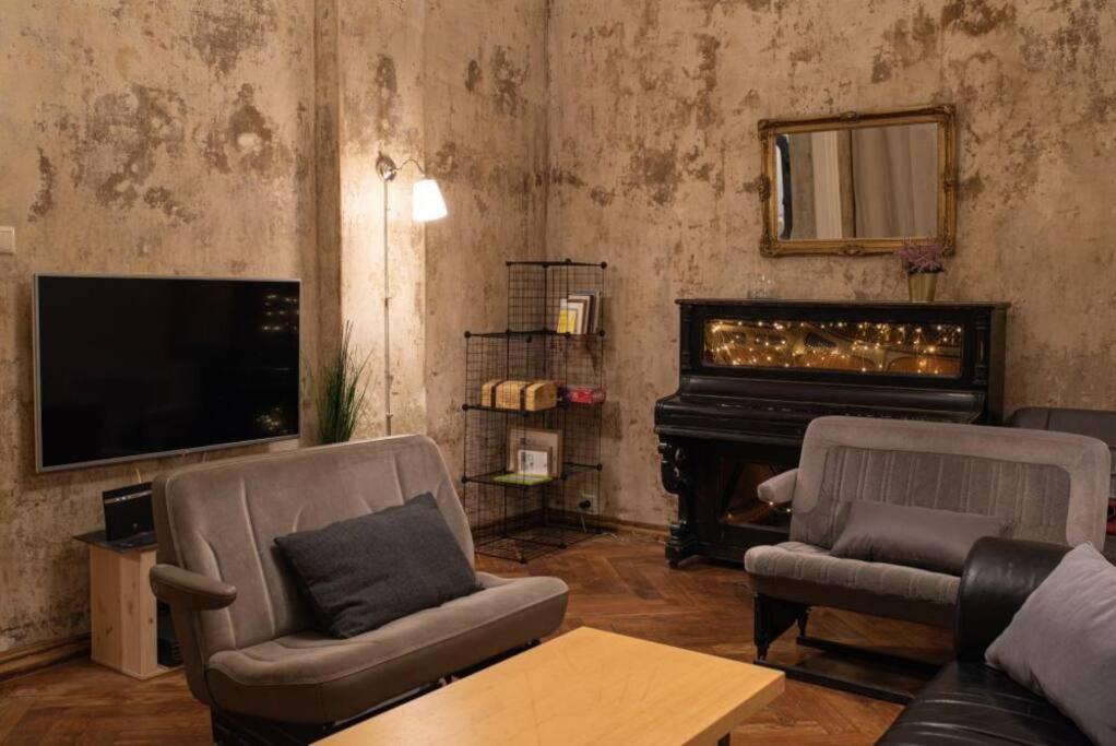 Horse House Apartment リガ エクステリア 写真