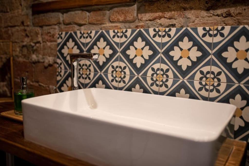 Horse House Apartment リガ エクステリア 写真